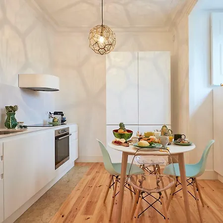 Apartment Wanderlust Luminosa Lisbon